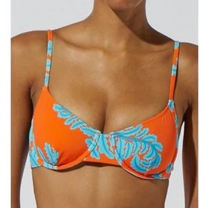 NWT SOLID AND STRIPED LEAF MOTIF TOP